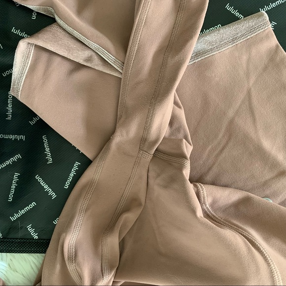 ❌Lululemon Align Super High-Rise Pant Velvet - Picture 4 of 6